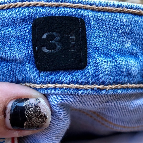 SP Black Label | Distressed Denim - Picture 9 of 11